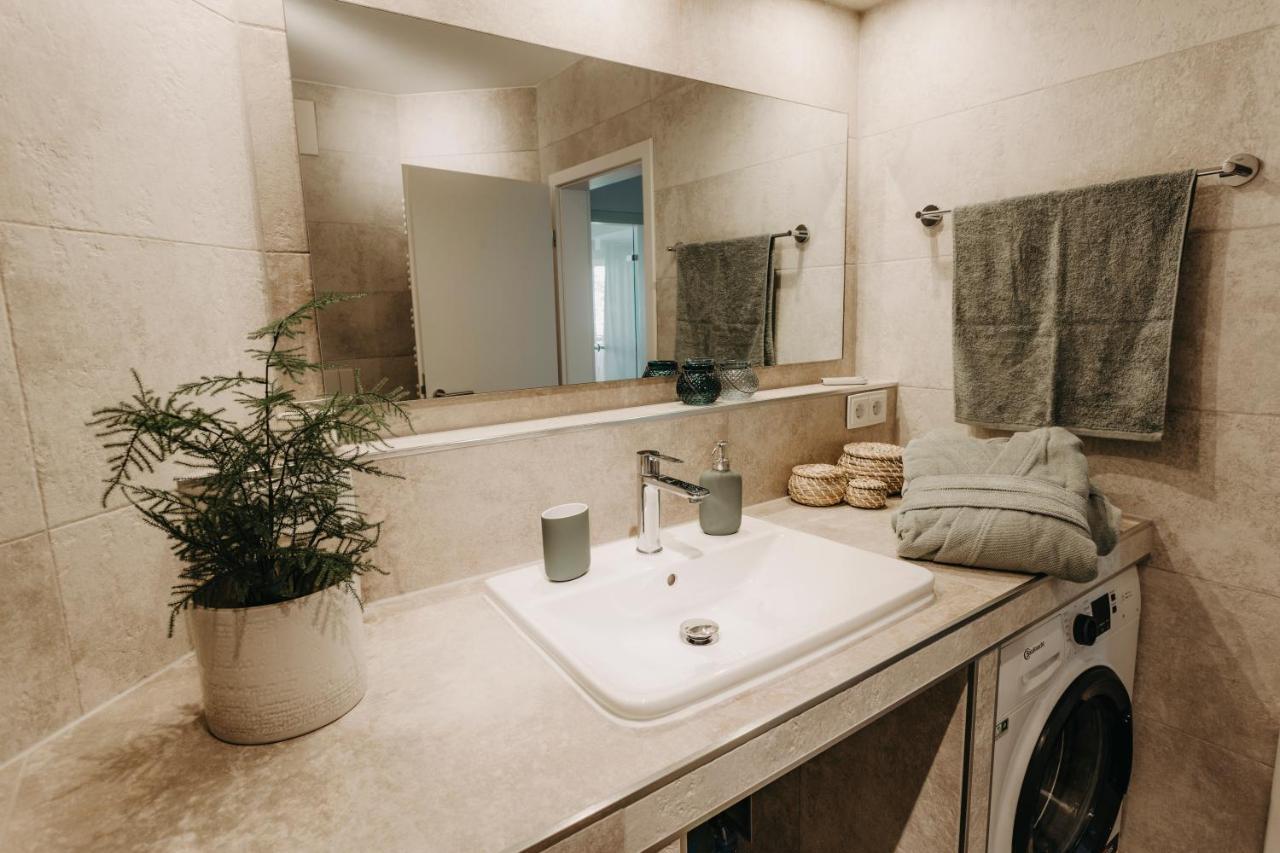 Traber Apartments Im Herzen Leipzigs Balkon Parkplatz Dış mekan fotoğraf